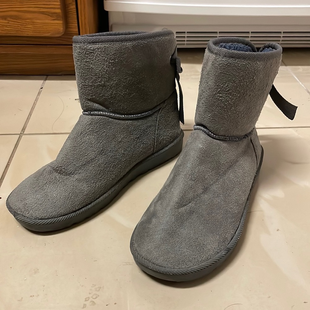 Suede Gray Boots